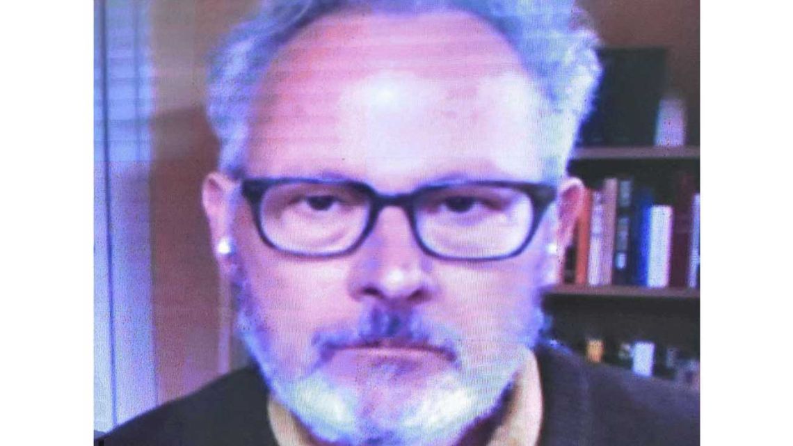 Nicholas Carr advierte: la tecnología crea problemas que la política no resolverá con más tecnología