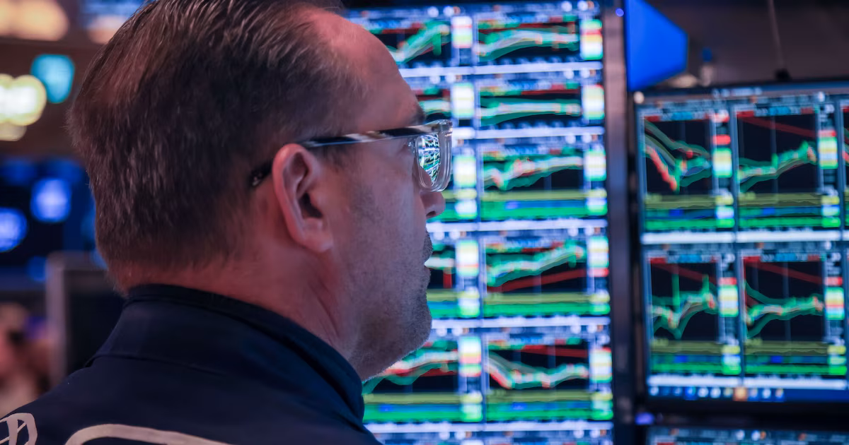 Mercados: tensión global golpea bolsas; suben petroleras, YPF impulsa S&P merval; Wall Street cae, bonos bajan, índice JP Morgan en máximo desde diciembre