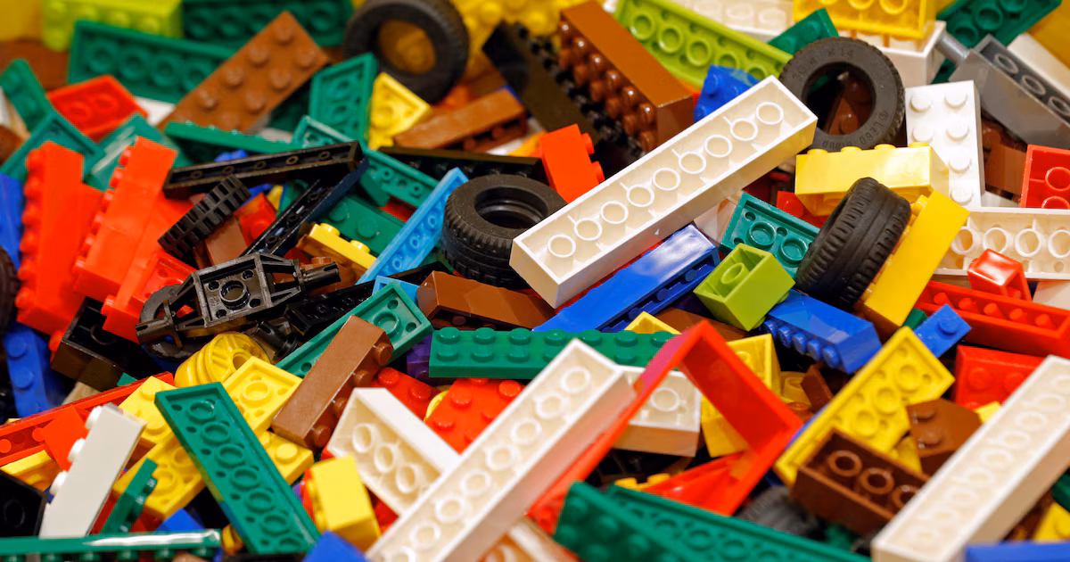 Guerra en Medio Oriente: CEO de Lego prevé suba de precios de juguetes por alza del petróleo