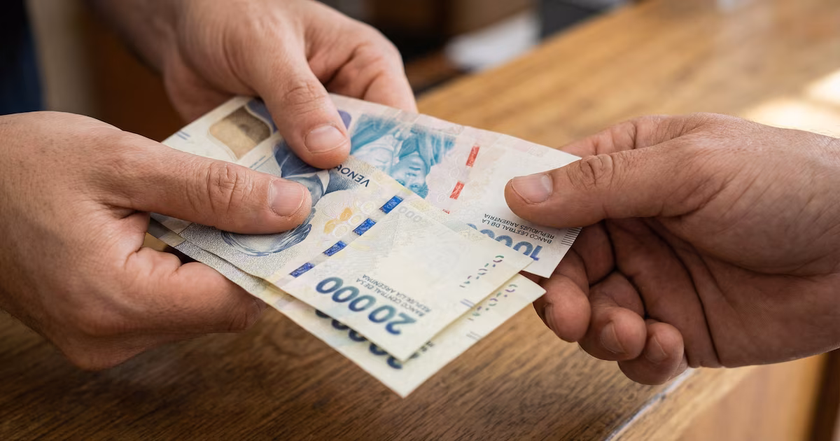 Tras el pico de morosidad, los bancos se mantienen cautos: repunta más el crédito para empresas que para individuos