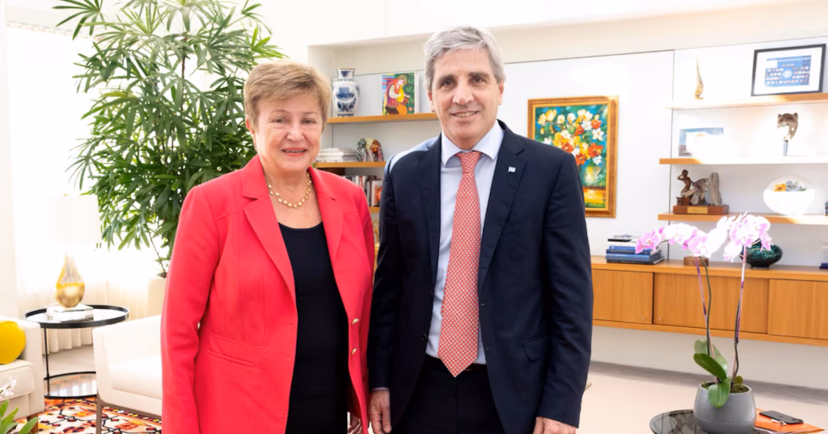 FMI insiste en reforzar reservas para enfrentar crisis cambiarias y explica su importancia: el caso Argentina