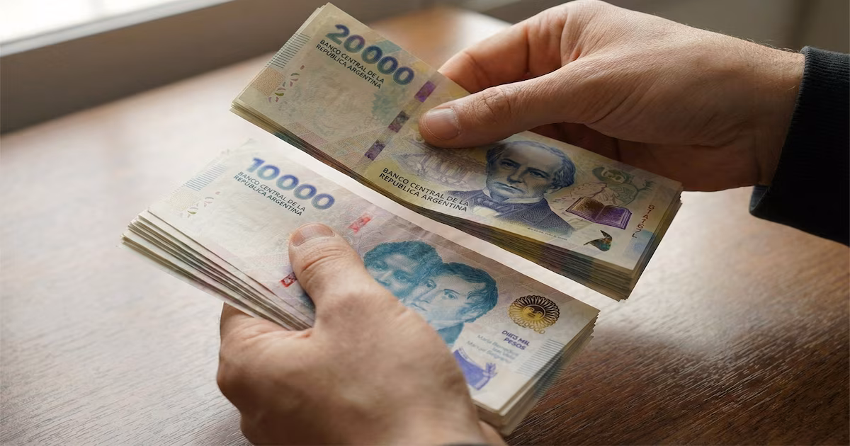 Los salarios registrados aumentaron 3,5% en abril y le ganaron a la inflación
