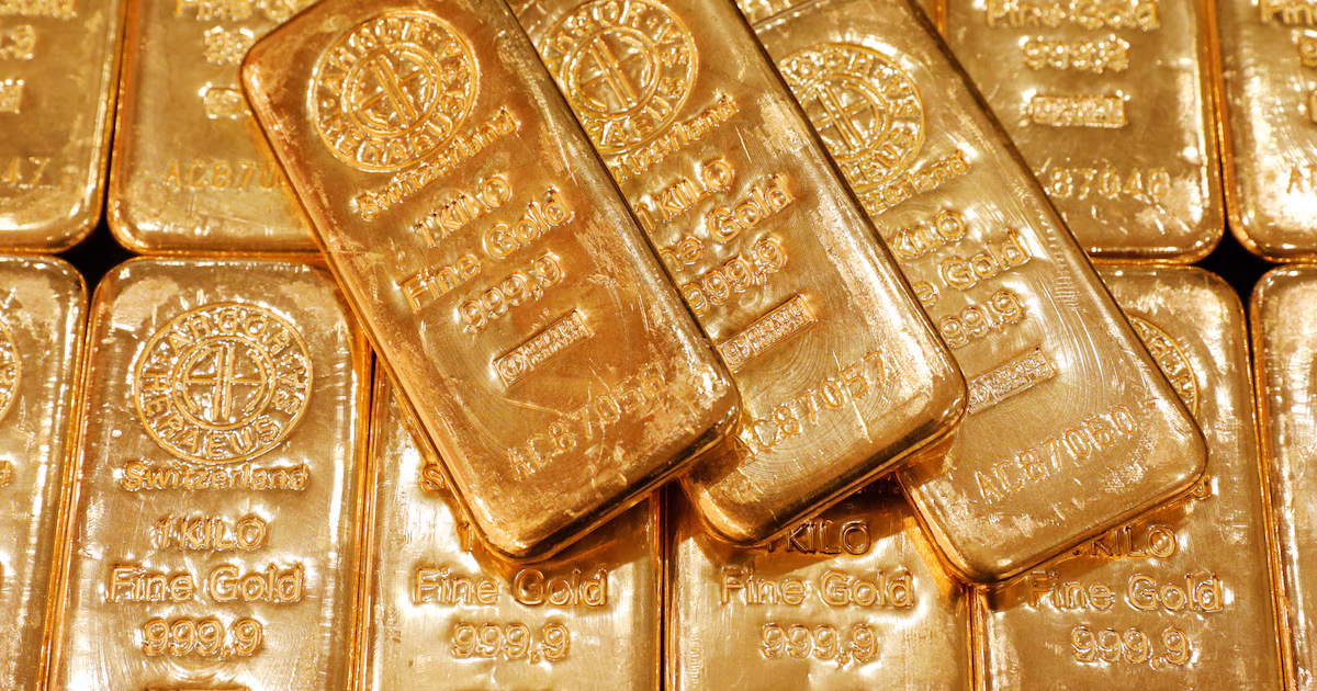 El oro cae 1,2% por la tensión global ante la situación en Medio Oriente y la incertidumbre en los mercados