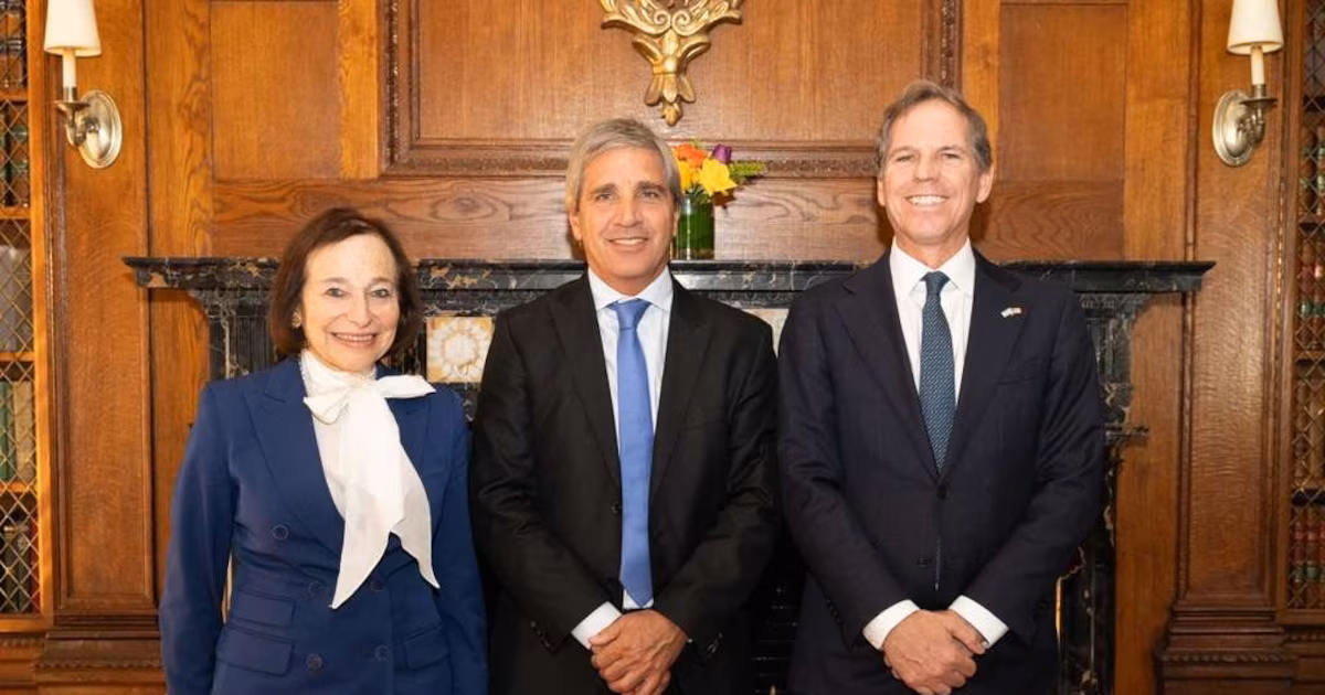 Impactante cambio de imagen de Argentina: Caputo se reunió en Estados Unidos para atraer inversiones