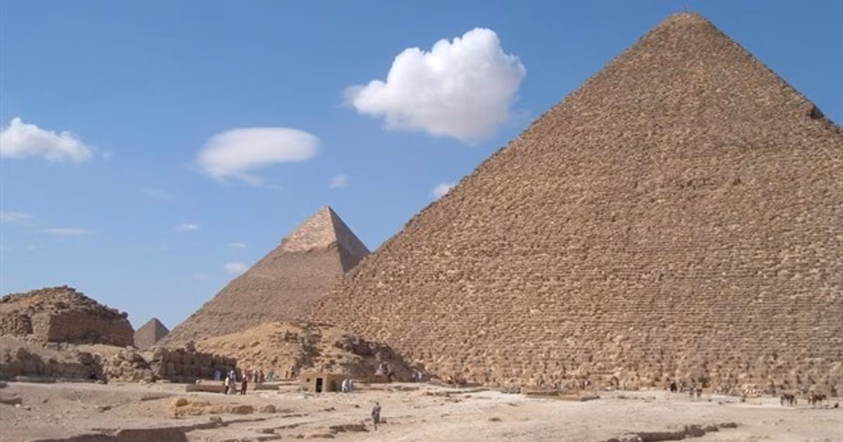 Keops: la tumba vacía que desafía a la historia, entre saqueos y silencios de Estado