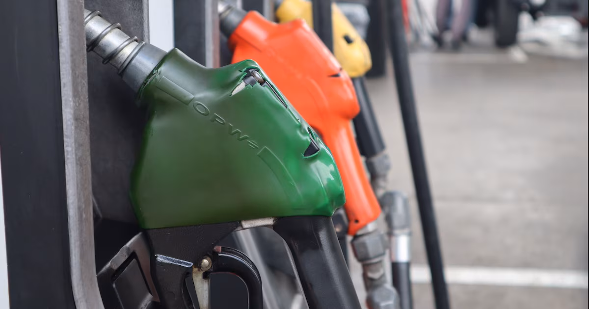 Guerra en Medio Oriente: la suba del petróleo podría encarecer hasta 10% los combustibles en Argentina