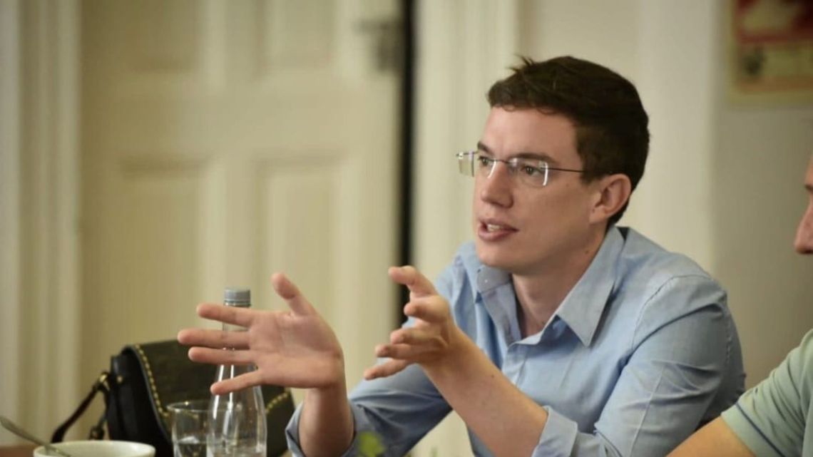 En el Día de la Mujer, legislador provincial propone eliminar la paridad de género en las listas