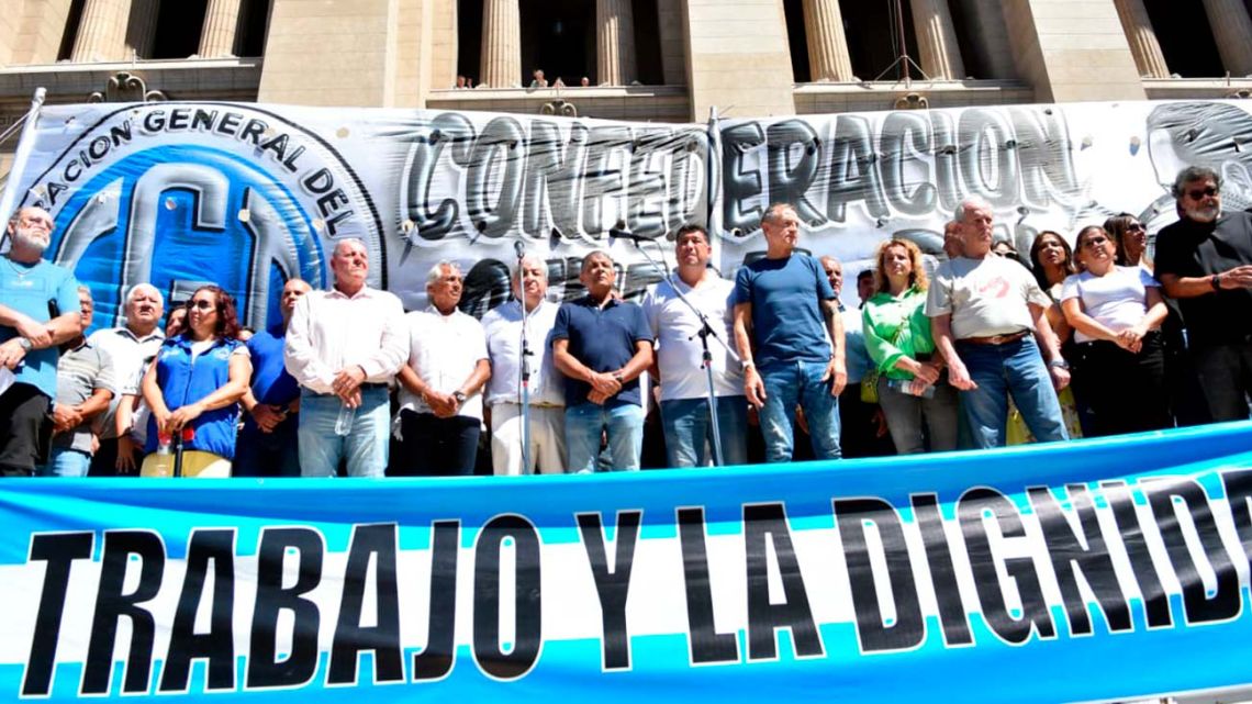 PELEA: La CGT presentó un amparo contra la reforma laboral y exige diálogo inmediato