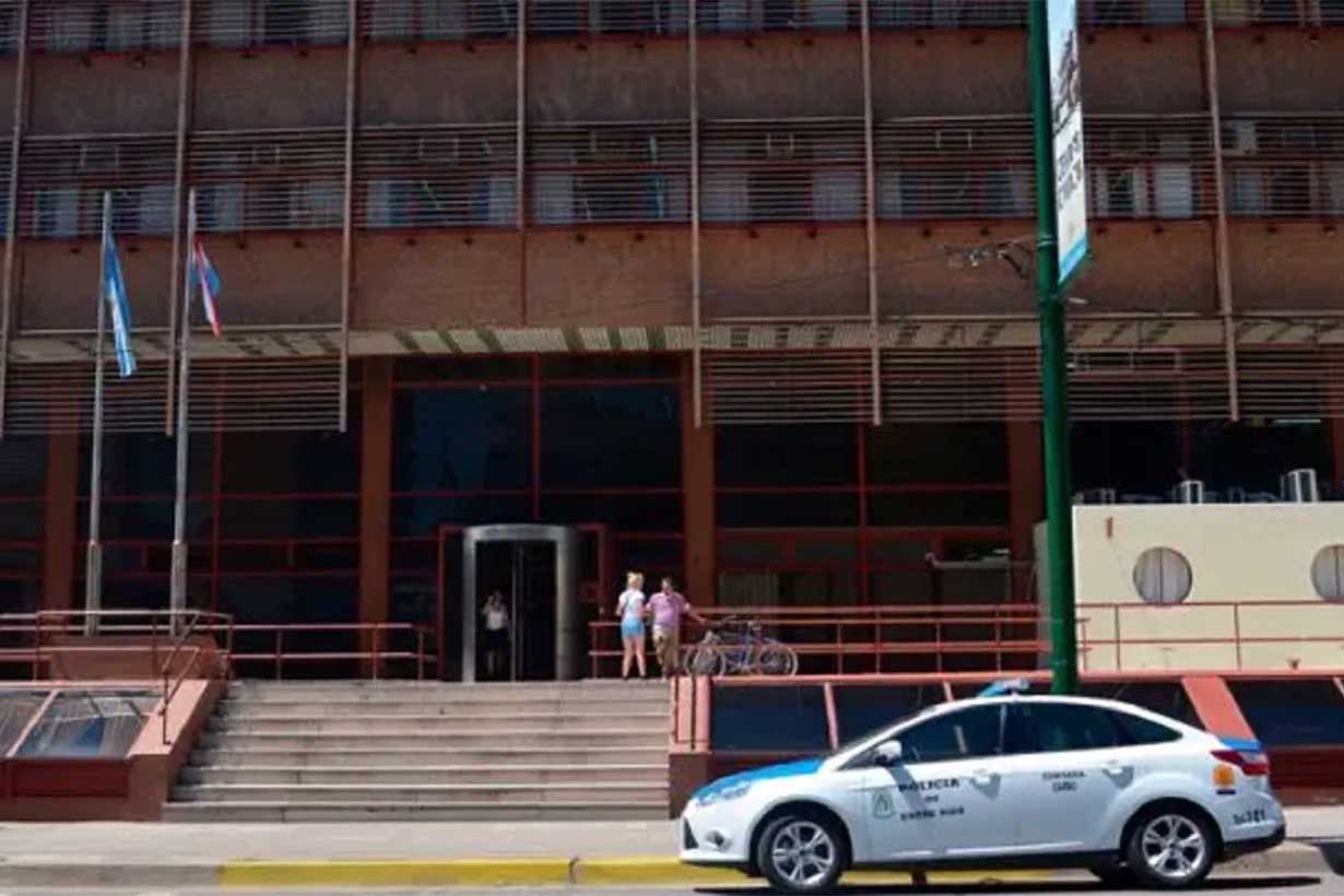 Juicio por abuso suspendido tras fuga del acusado, que además está buscado por un violento tiroteo