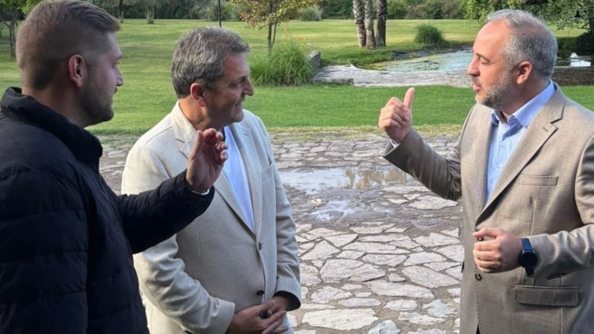 Bajo el radar. Massa pide “guardar el rifle sanitario” para rearmar a la oposición y sale al interior del país y la provincia