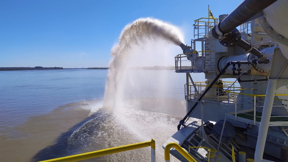 Una de las empresas que pujaba por quedarse con la Hidrovía habría quedado descalificada