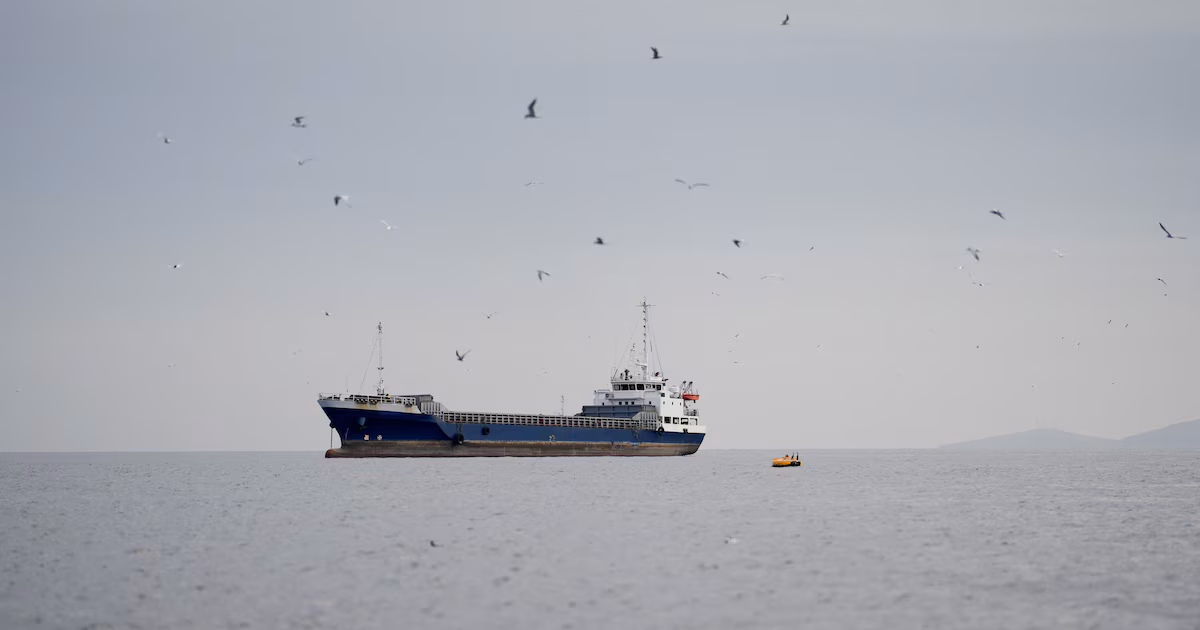 Tras el anuncio de Irán sobre el estrecho de Ormuz, petroleros se apresuran para para cruzar el paso marítimo