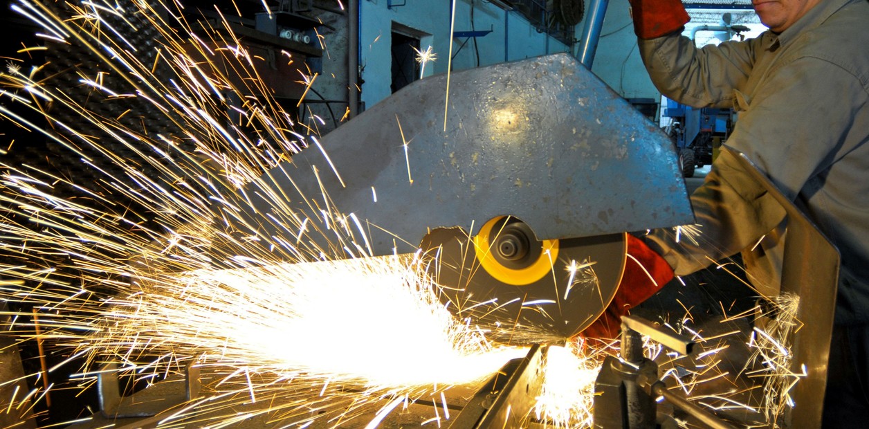 Actividad económica: un sector clave de la industria repuntó en marzo aunque sigue en niveles bajos