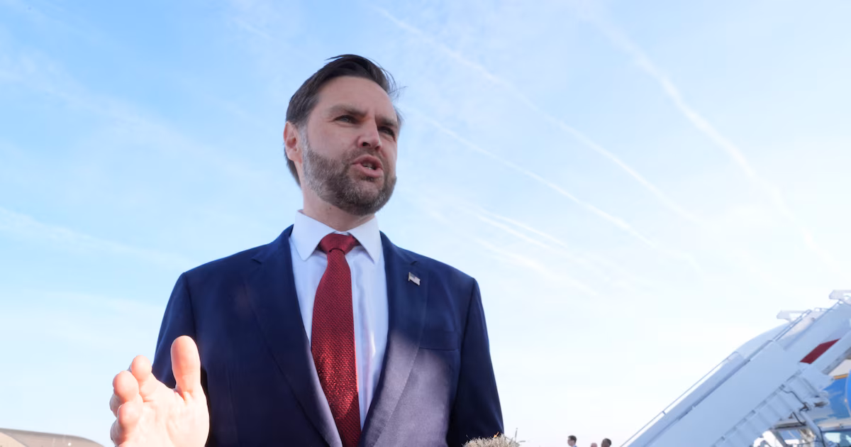 JD Vance habló antes de iniciar el viaje a Pakistán: “Vamos a intentar tener una negociación positiva con Irán”