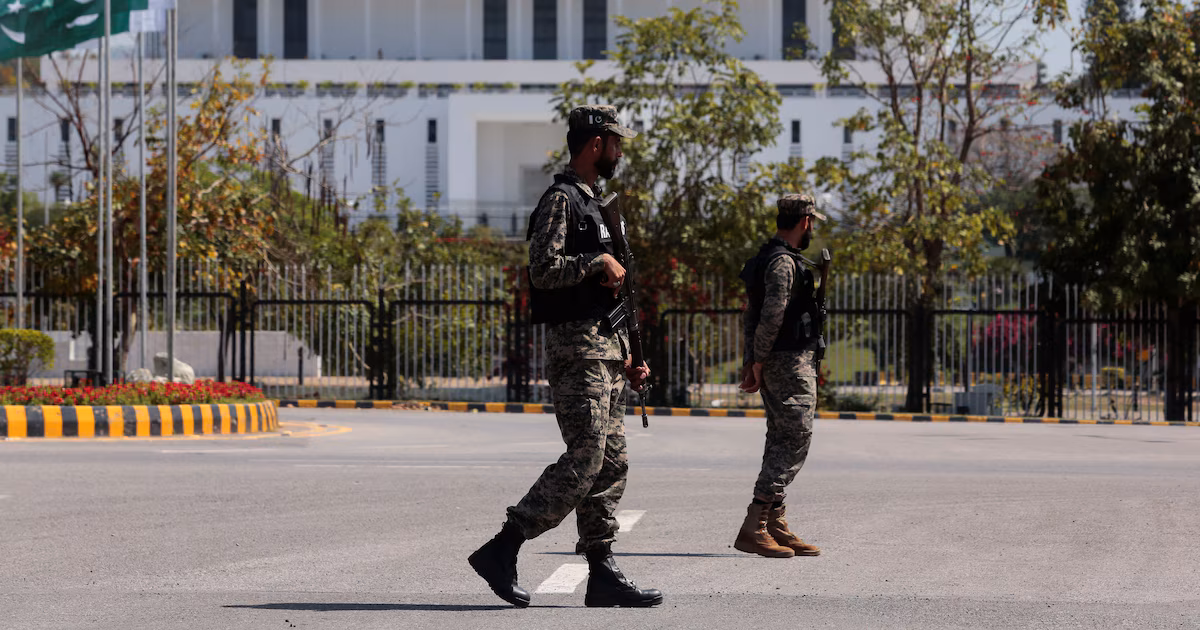 El presidente del Parlamento iraní exigió una tregua en Líbano antes de las negociaciones con Estados Unidos