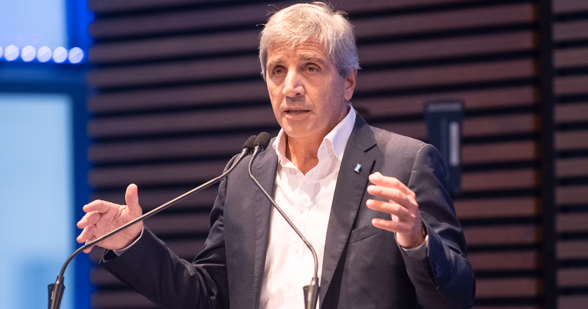 El Gobierno negocia garantías del Banco Mundial, BID y CAF para pagar el próximo vencimiento de deuda con dólares de bancos extranjeros