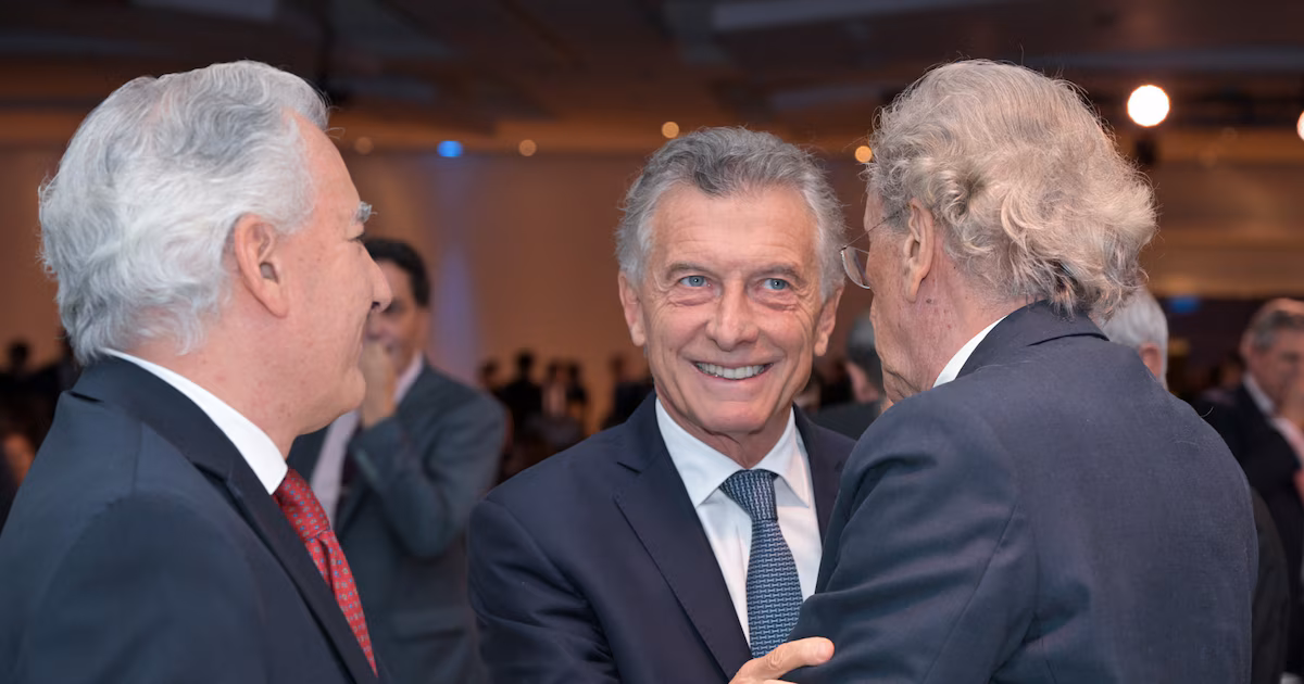 El detrás de escena de Mauricio Macri en la cena de la Fundación Libertad: frialdad con Milei y abrazo simbólico con Patricia Bullrich