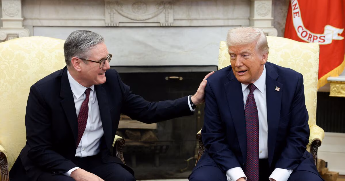 Trump y Starmer acordaron impulsar un “plan práctico” para reabrir el estrecho de Ormuz y normalizar el tráfico marítimo