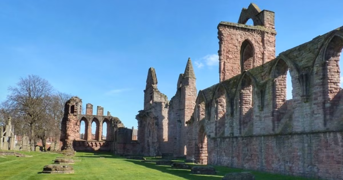 La abadía de Arbroath, el simbólico monasterio que desafía el paso de los siglos