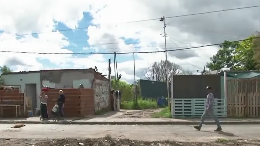 Madrugada con otra balacera en barrio El Pozo: analizan medidas contra los dos clanes en disputa