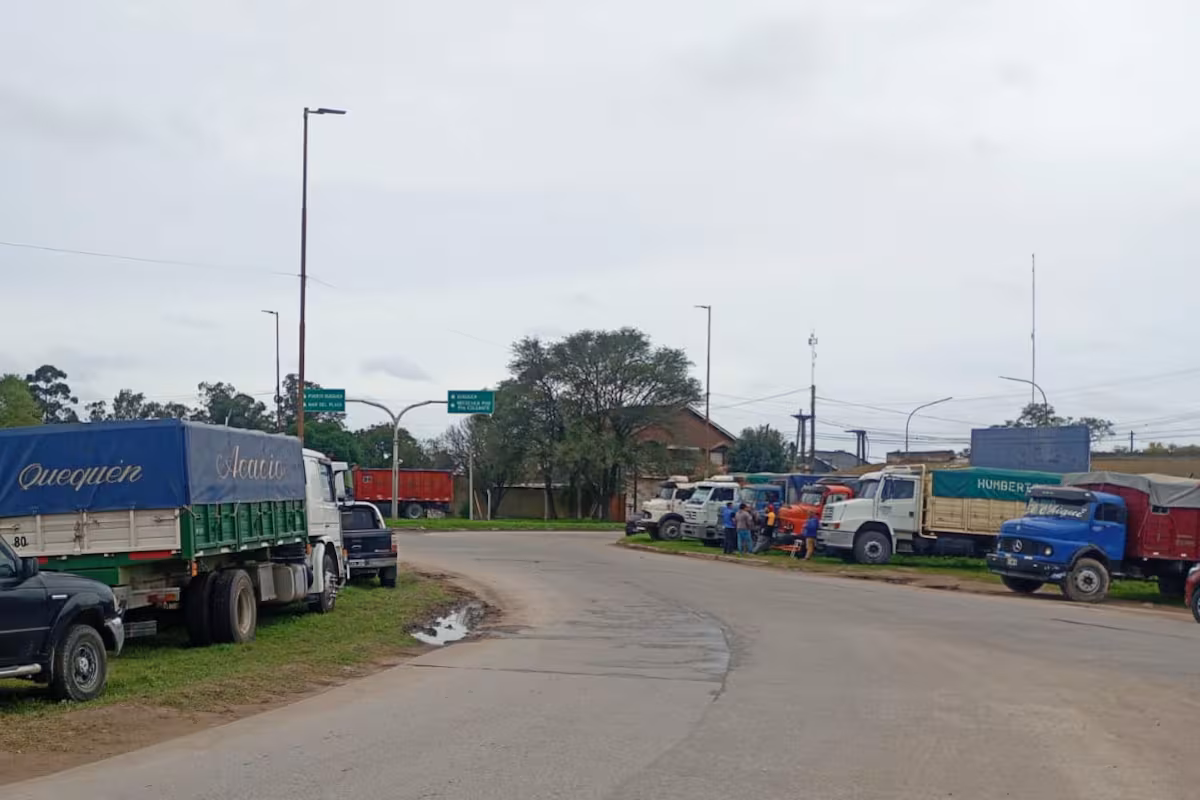 Un puerto sigue afectado: estimaron que dejaron de entrar US$450 millones por la protesta de los transportistas