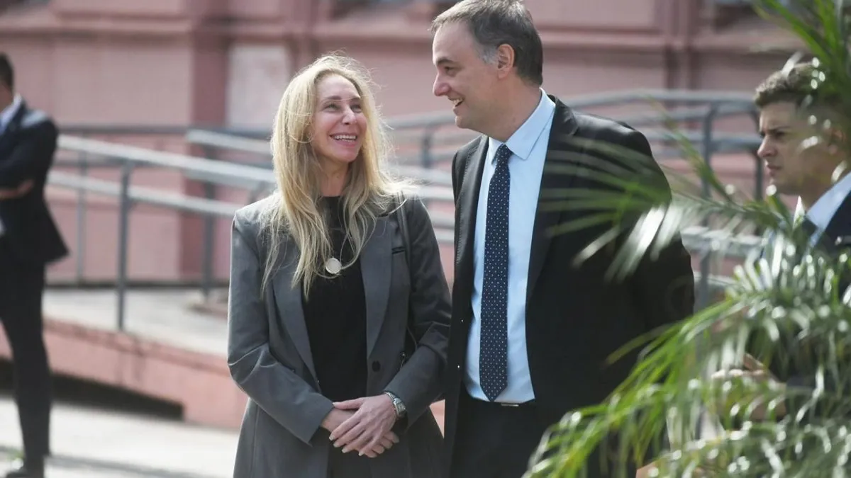 Karina Milei vuelve a blindar a Manuel Adorni con una visita a Vaca Muerta