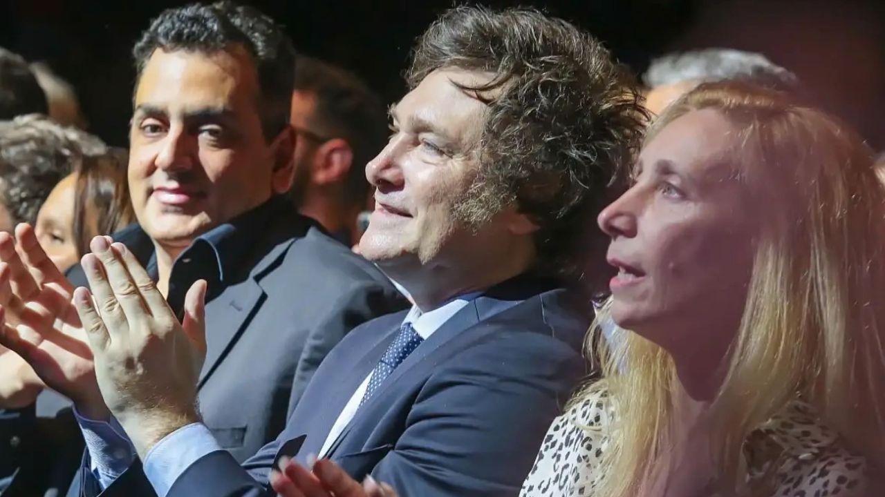 Blooper: Cifelli homenajeó a “Jorge Luis Bórgeres” y desata críticas en la política cultural