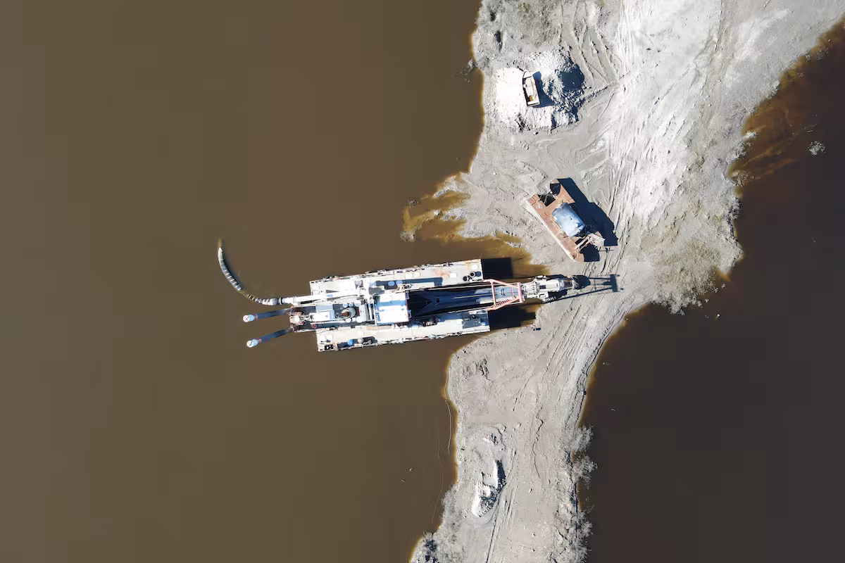 El Gobierno dio detalles inéditos de una obra hídrica y admitió demoras en un tramo clave