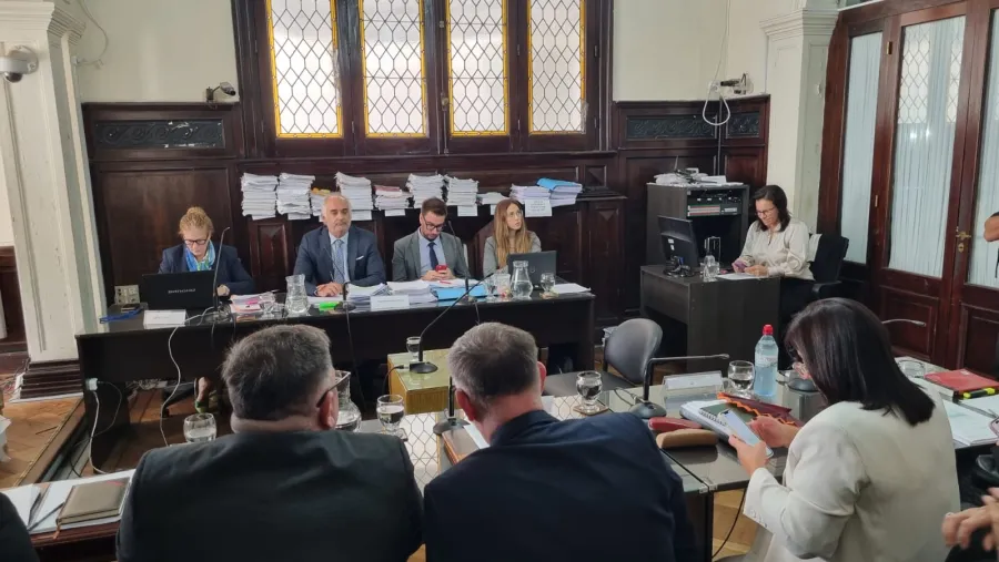 Un puestero de Las Cuevas complicó a Airaldi: dijo haber visto aterrizar dos avionetas y un helicóptero en su isla