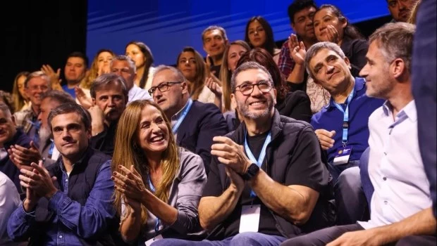 Olmos, Tolosa Paz y Michel lanzaron un nuevo espacio peronista que apuesta por una alternativa de centro y federal