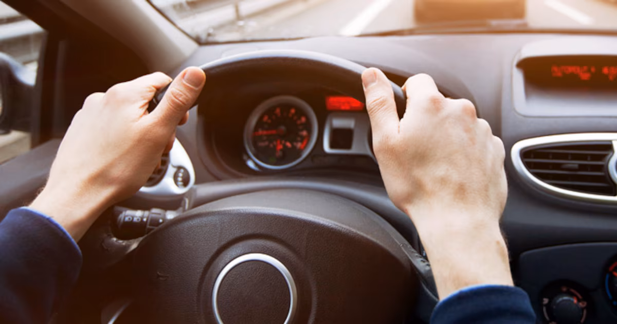 Licencias de conducir: la inexplicable exigencia de capacidad para conducir motos que no se aplica para autos y pickups