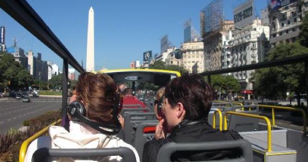 Escapadas de feriado En el fin de semana largo, casi un millón y medio de turistas movieron $340.000 millones