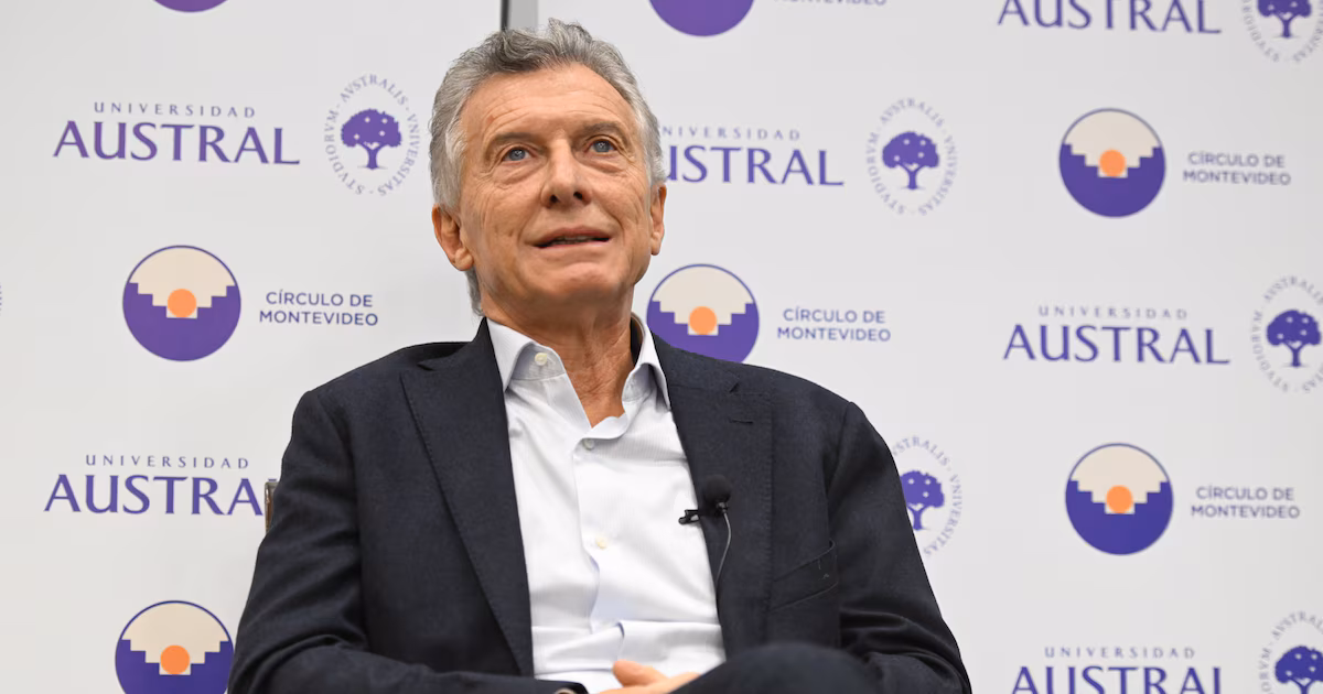 Macri replicó a Martín Menem, dijo que Milei "se ve como un profeta" y respondió sobre una eventual candidatura en 2027El expresidente participó de un foro en la Universidad Austral junto a los exmandatarios Julio Sanguinetti (Uruguay) y Felipe González (España). Sobre el clima interno del Gobierno, señaló que existe “mucha intolerancia a la crítica”