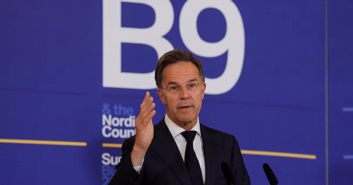 Rutte pidió a Europa acelerar la transformación tecnológica y aumentar el gasto militar en la OTAN ante la amenaza de Rusia