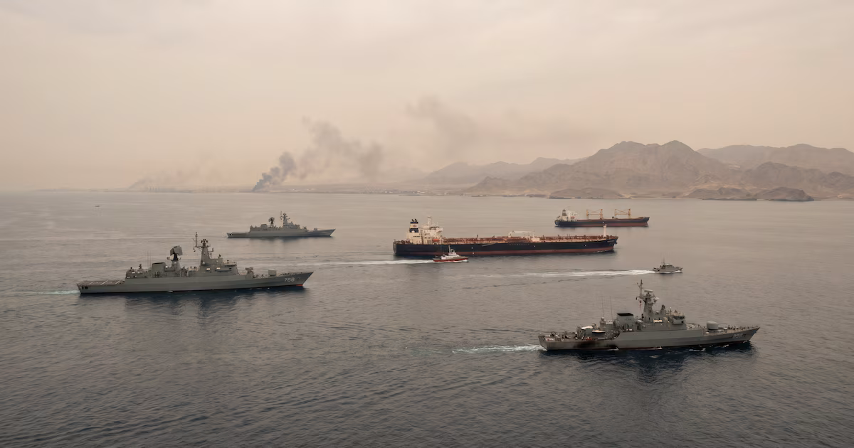 Estados Unidos pone en marcha el operativo “Proyecto Libertad” para escoltar a los barcos comerciales atrapados en el estrecho de Ormuz