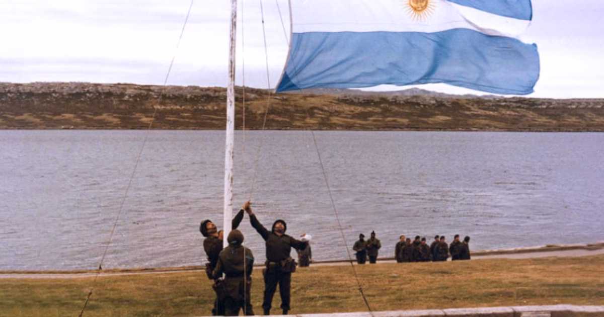 Marco Rubio aseguró que Estados Unidos mantiene su neutralidad por las Islas Malvinas tras la controversiaLuego de la revelación de un correo interno que sugería modificar el respaldo diplomático a las Malvinas, el gobierno estadounidense negó un cambio de posición