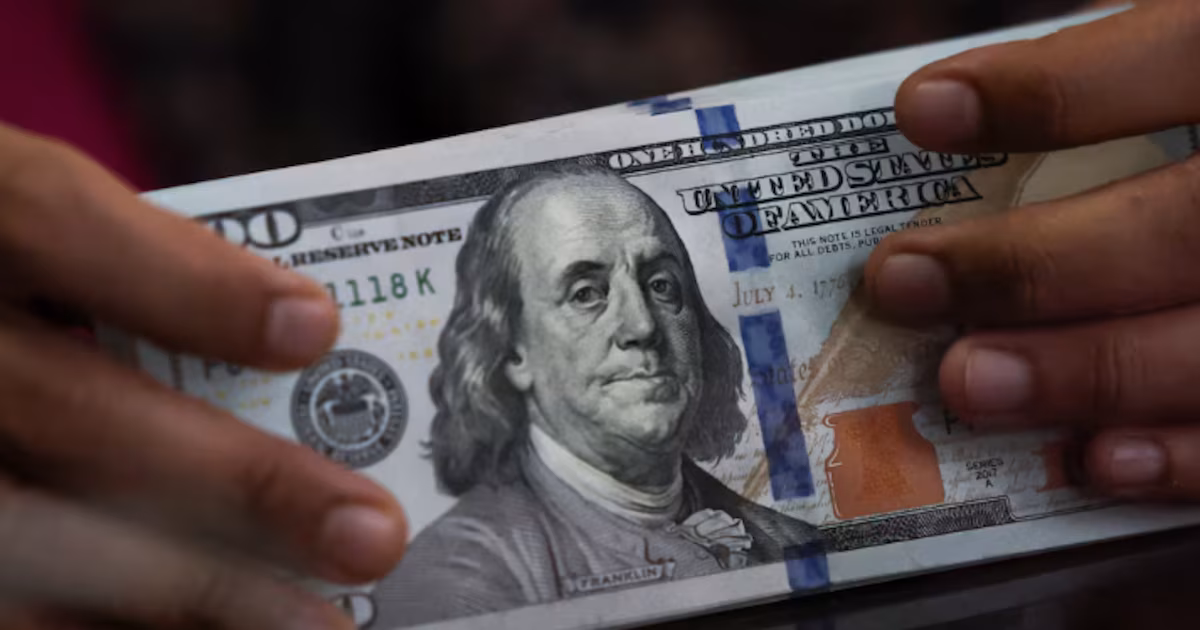 El dólar volvió a superar los $1.400 por una mayor demanda, pese a una oferta firme