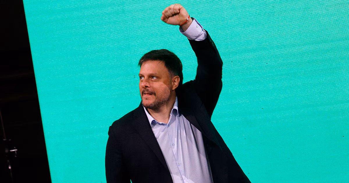 Leandro Santoro: “Hay que pensar en algo parecido a un gobierno de unidad nacional”El legislador porteño cuestionó al presidente Javier Milei y su vínculo con Donald Trump. Además, anticipó su visión de cara a las elecciones de 2027: “El próximo liderazgo tiene que tener la validación de la sociedad”