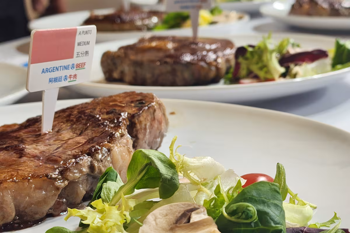 “¿Qué va a pasar el segundo semestre?“: la Argentina ya completó el 32% de la cuota de carne vacuna a China y crece la expectativa por mejores precios