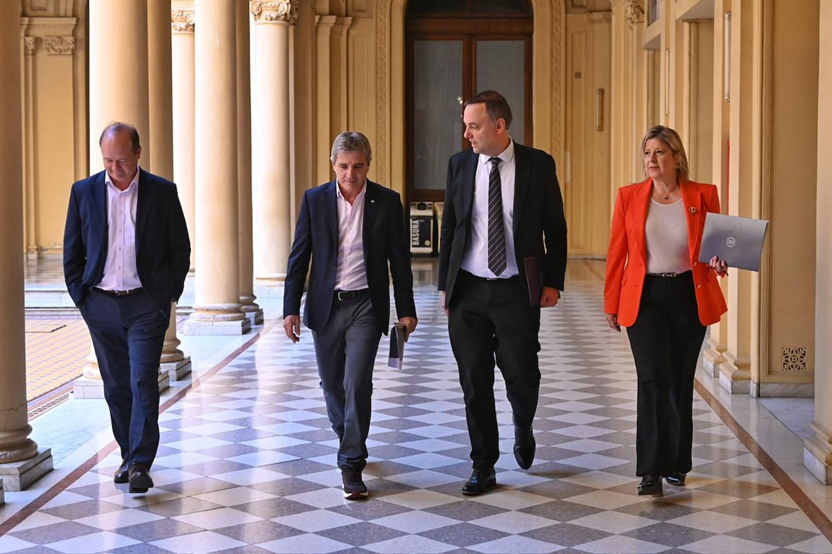 Ajuste. Preocupación y desconcierto entre los ministros de Milei por el fuerte recorte del gasto público