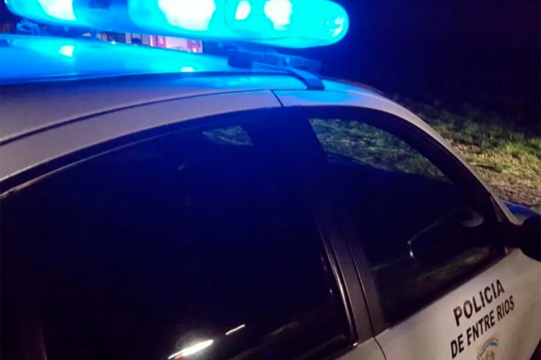 Detuvieron a tres sospechosos que caminaban por los techos de viviendas en Paraná
