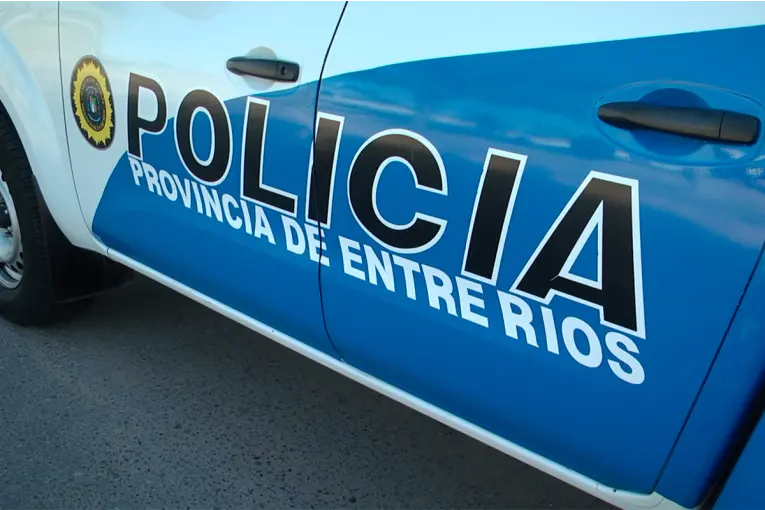 Detuvieron a un hombre tras provocar daños y agredir a su pareja