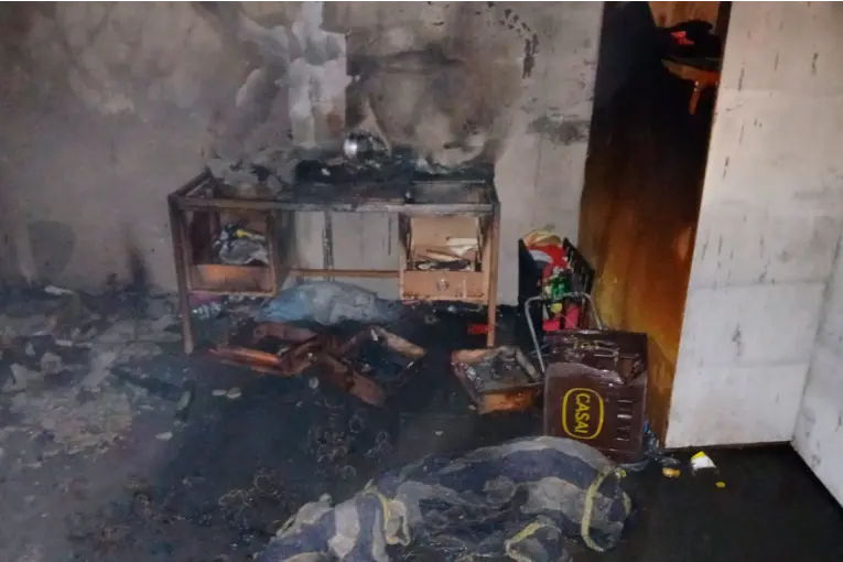 Un brasero encendido habría desencadenado fatal incendio en Gualeguaychú