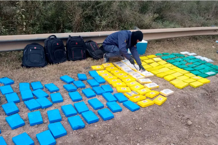 Los detalles de la persecución que terminó con el secuestro de 250 ladrillos de cocaína