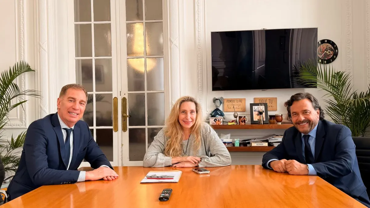 Karina Milei y Diego Santilli recibieron a Gustavo Sáenz antes de viajar a San Juan