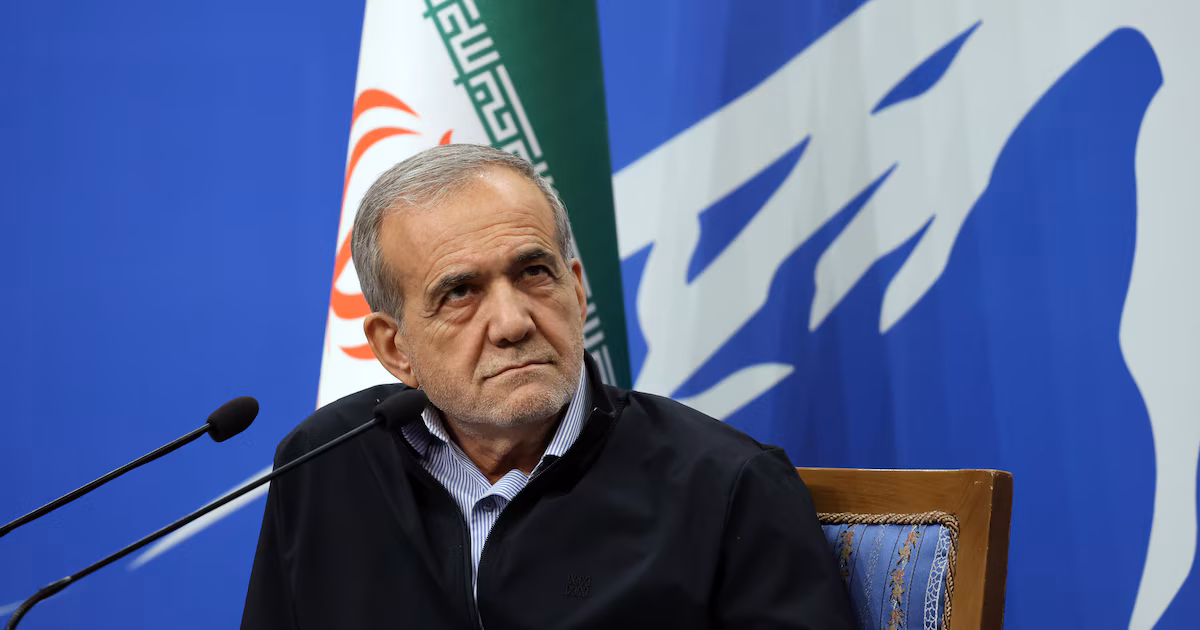 El presidente de Irán viaja a Pakistán para coordinar la agenda diplomática tras el acuerdo alcanzado con Estados UnidosMasud Pezeshkian llega a Islamabad acompañado por una delegación de alto nivel integrada por ministros y otros funcionarios iraníes, en una visita que realizará por invitación del primer ministro paquistaní, Shehbaz Sharif