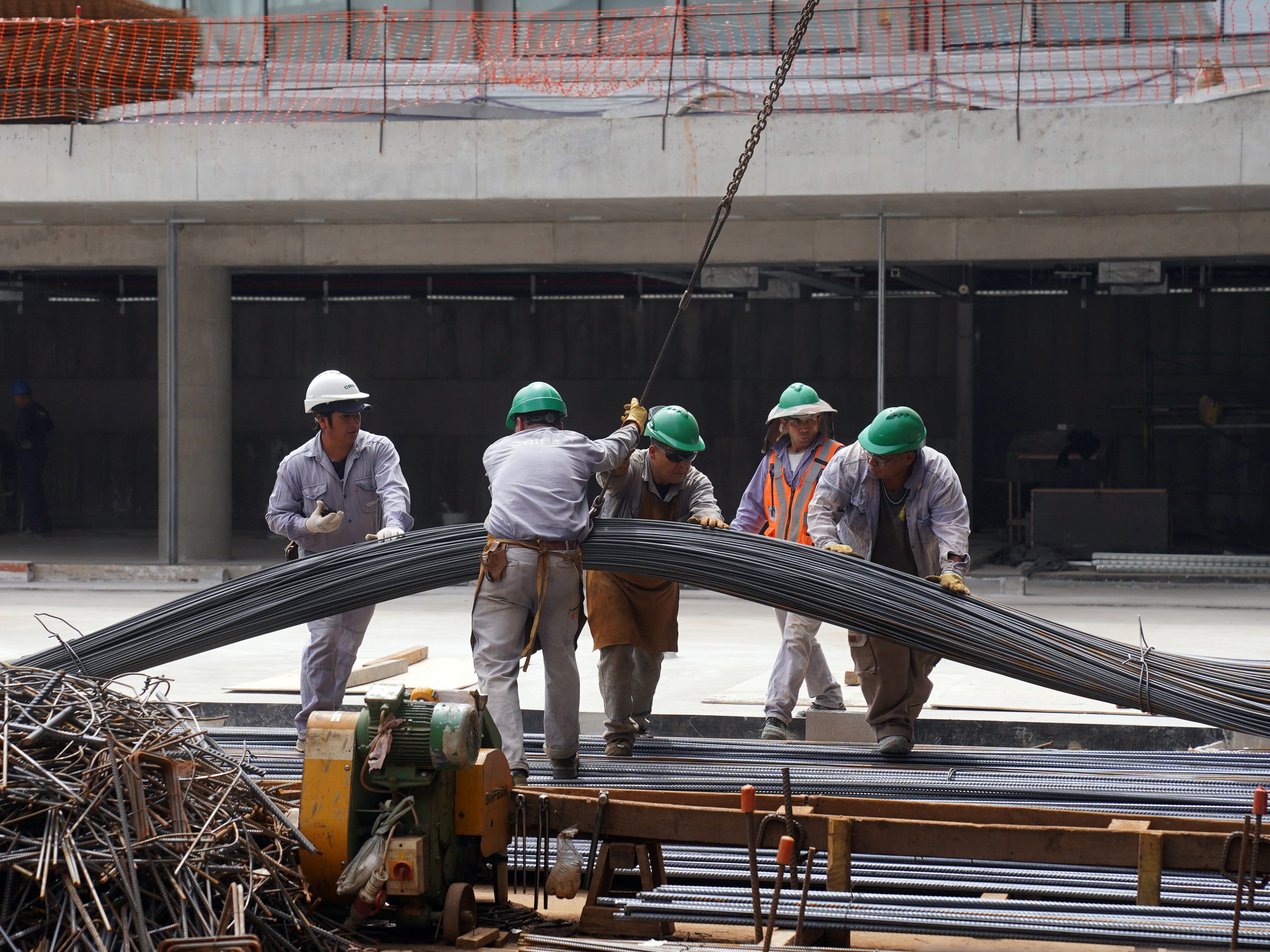 Reforma laboral: el Gobierno cita a gremios y empresas para renegociar más de 100 convenios colectivos