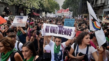 Hubo 105 femicidios cada 35 horas en lo que va del 2026 y el 60% de los casos fue cometido por un ex o una pareja