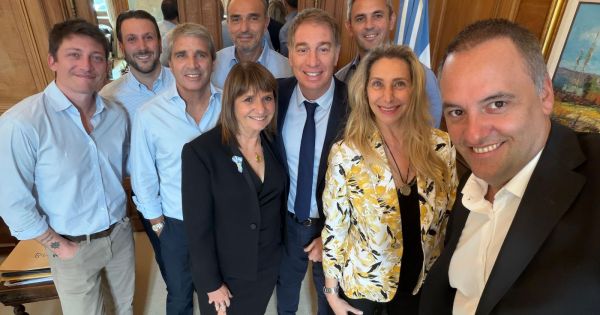 CASA ROSADA Mesa política sin foto: dos horas y media cara a cara tras los detalles de la declaración juarda de Adorni