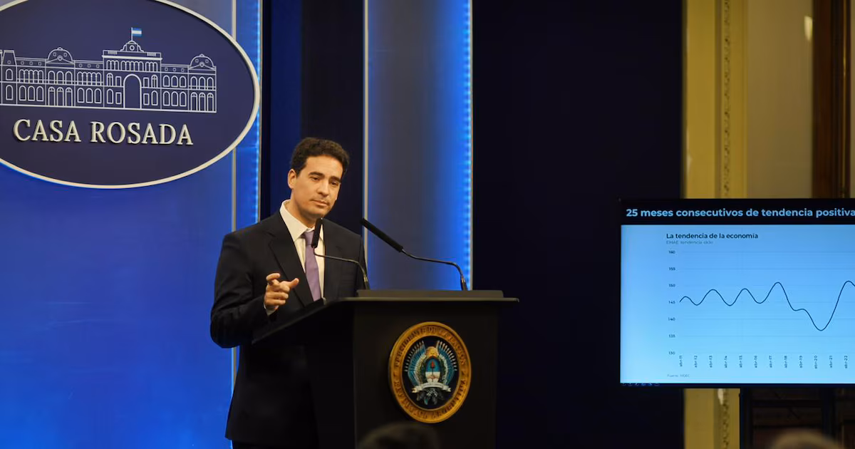 “La economía va bien, sabemos que falta pero pronto la situación va a mejorar para todos”, afirmó el nuevo vocero presidencial